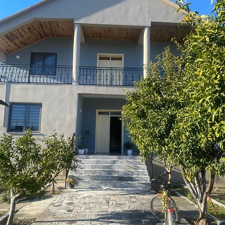 The Hideaway Guesthouse Bahçallëk Екстериор снимка