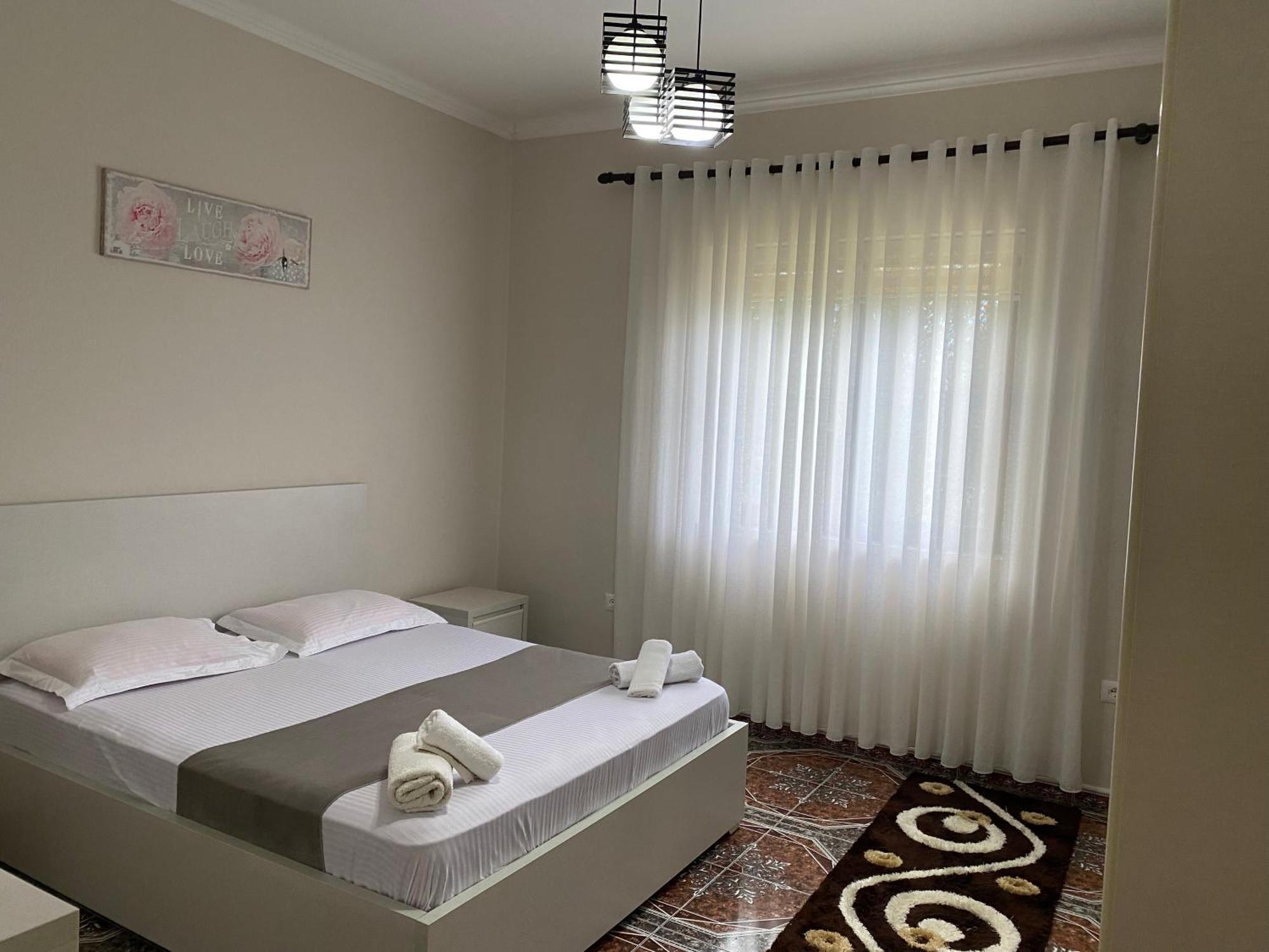 The Hideaway Guesthouse Bahçallëk Екстериор снимка