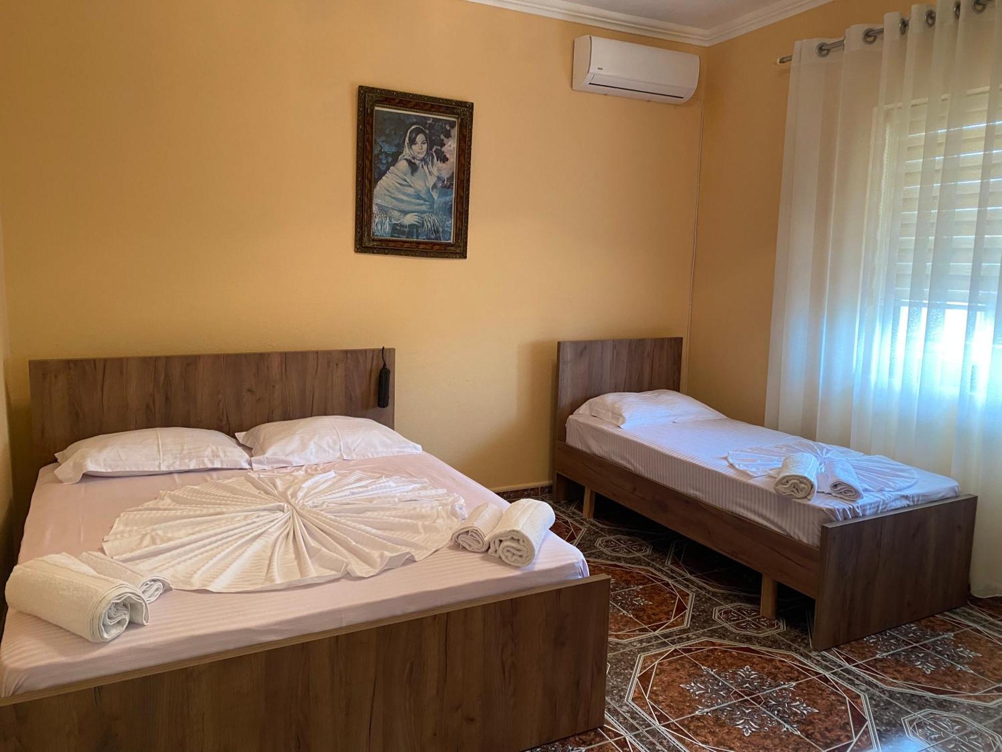 The Hideaway Guesthouse Bahçallëk Екстериор снимка