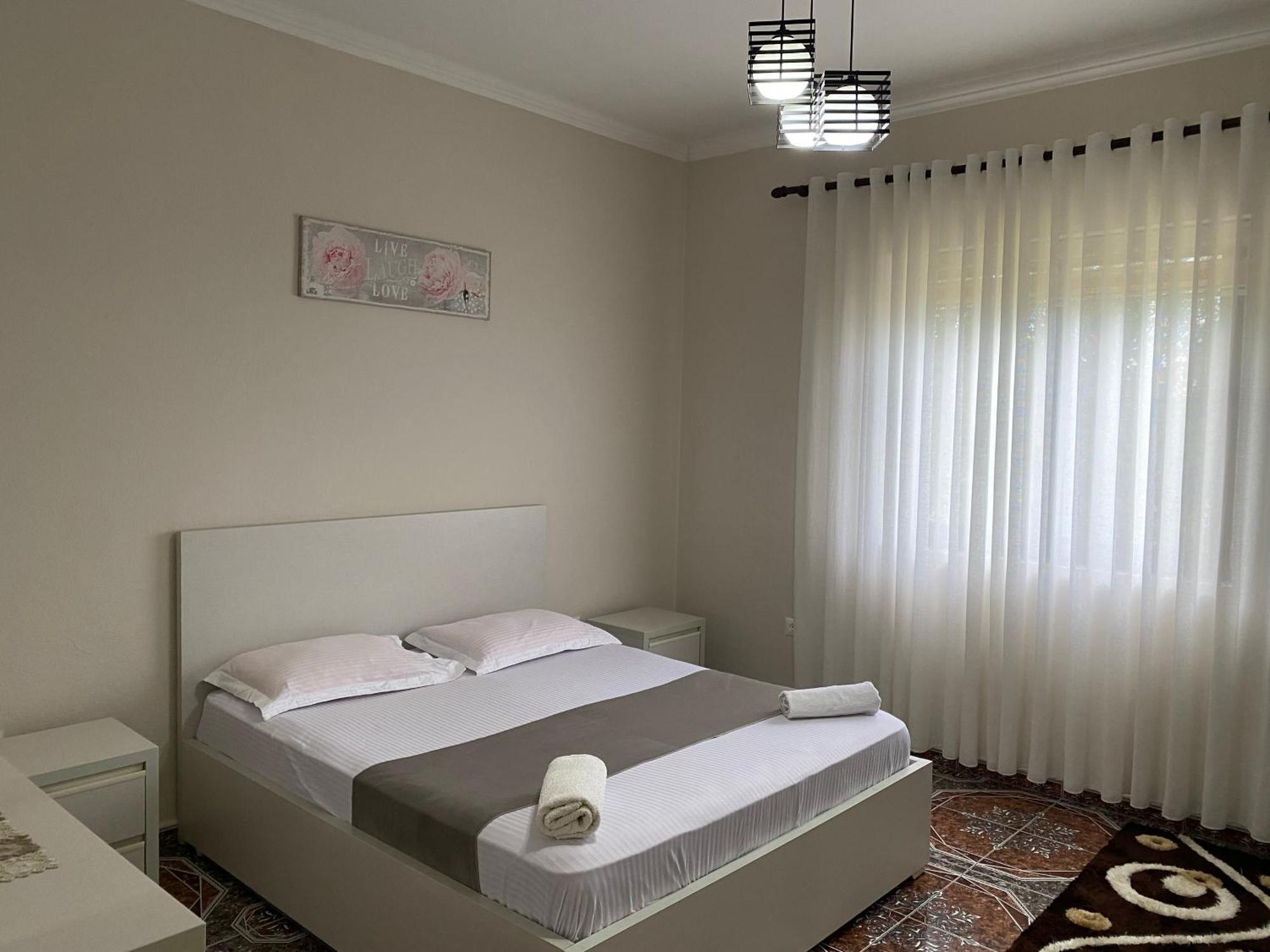 The Hideaway Guesthouse Bahçallëk Екстериор снимка